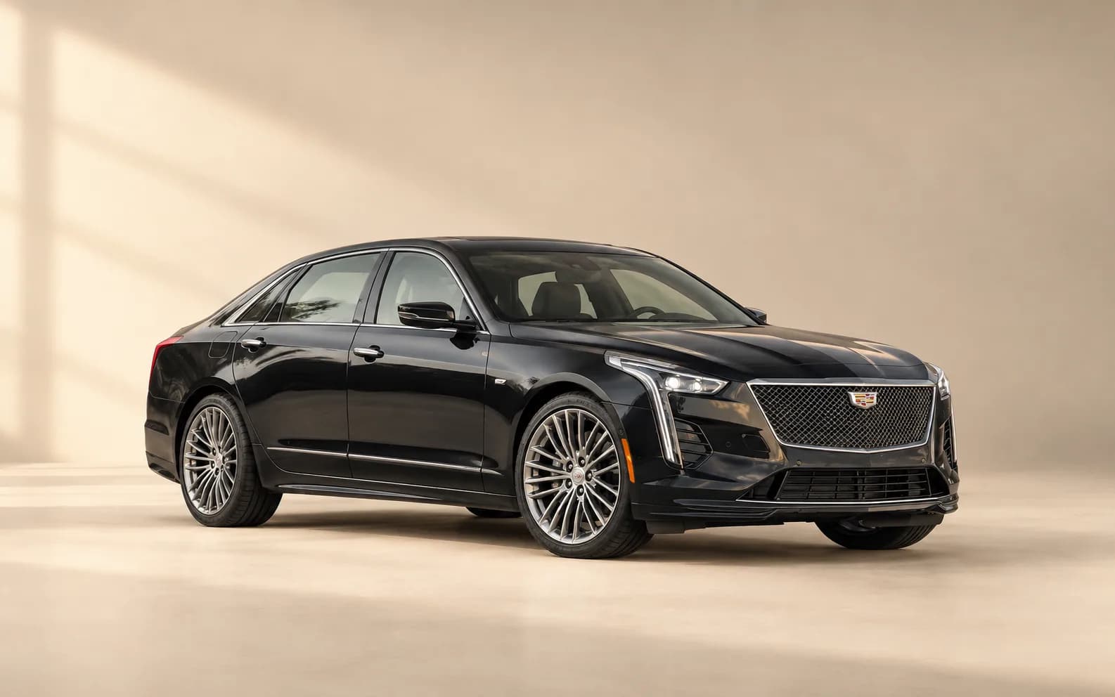 Elite VIP Sedan, Cadillac executive sedan